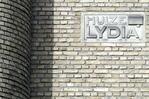 Huize Lydia - naam aan de gevel
              <br/>
              Gert-Jan Lobbes, 2015-07-20
